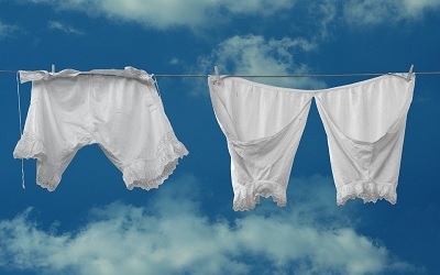 What Happens When You Wash White Clothes with Dark Clothes?