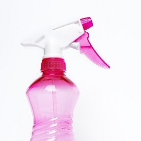 Cleaning spray