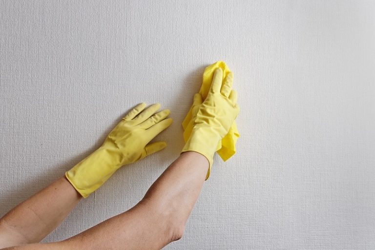 How to Remove Marks from Walls Without Damaging Paint