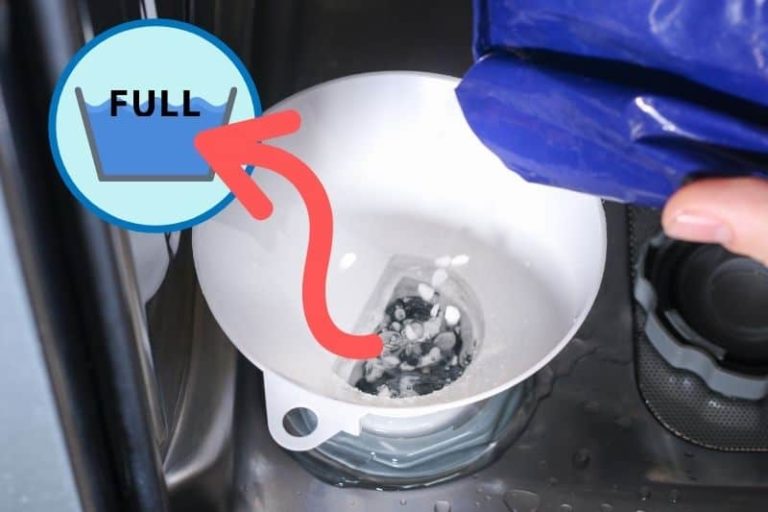 Should the Dishwasher Salt Reservoir Be Full of Water?