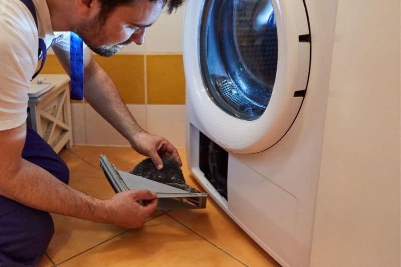 Cleaning Lint Filter of Tumble Dryer