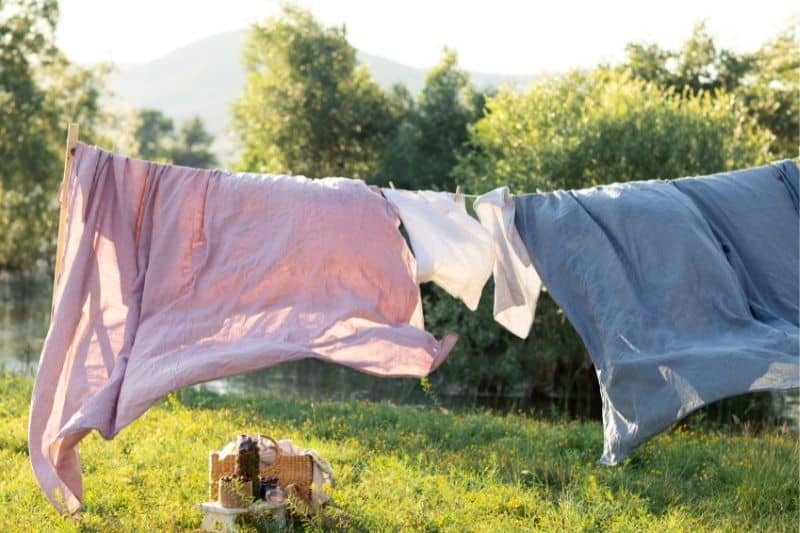 Hanging Dry Beddings