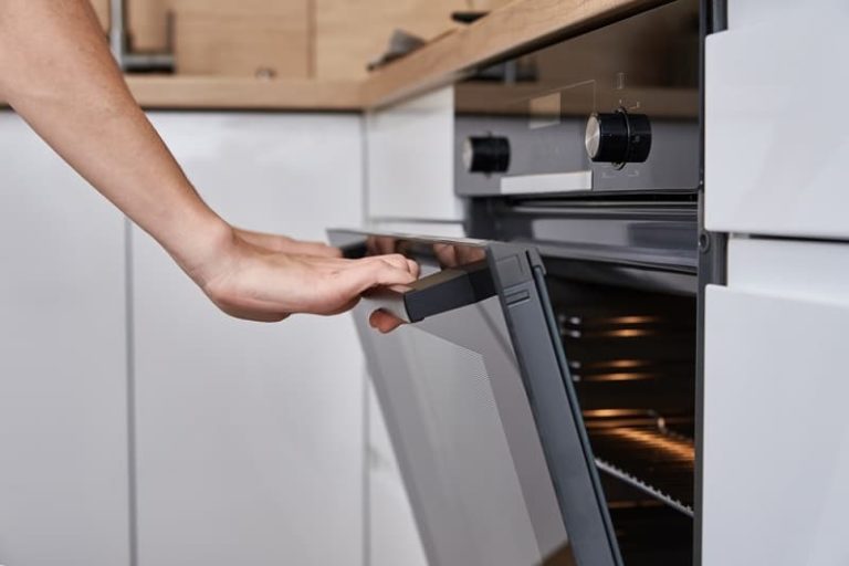 oven-tripping-the-electric-after-cleaning-causes-and-solutions