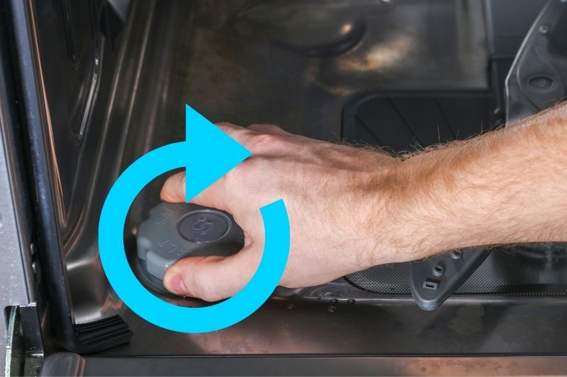 turning the dishwasher salt cap the right way