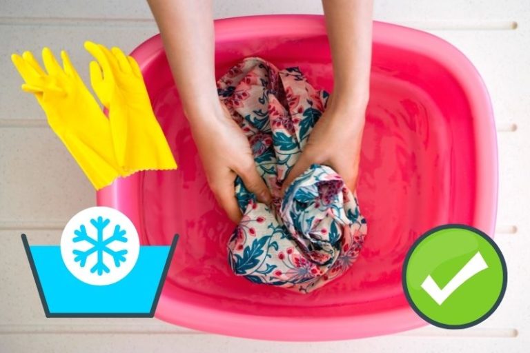 How to Wash a Silk Scarf