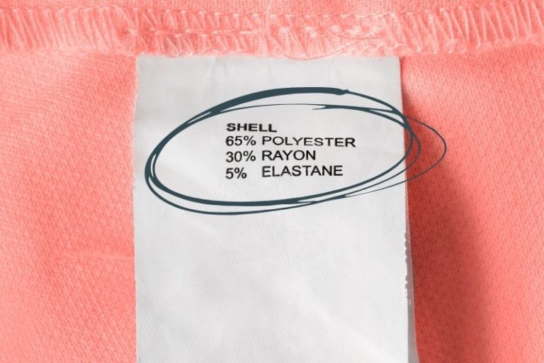 How to Shrink Polyester Clothes