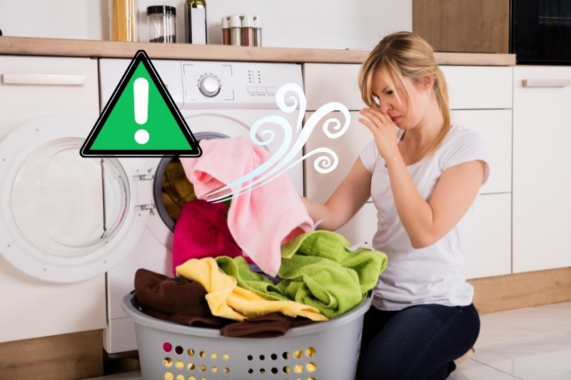 stale stench caused by leaving laundry for long periods in washing machine