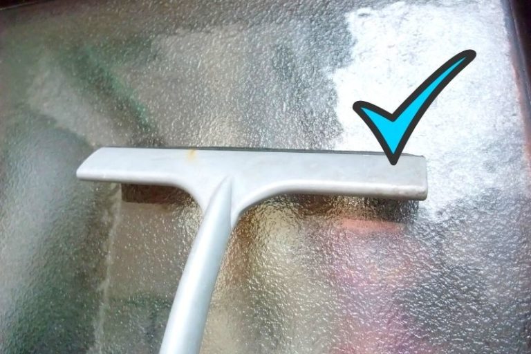 How to Clean the Rough Side of Frosted Glass