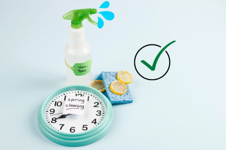 Can You Mix Vinegar and Lemon Juice for Cleaning?