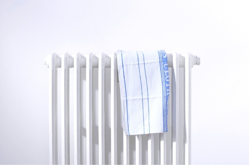 using radiator to dry beddings