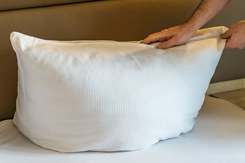 How To Fluff A Pillow