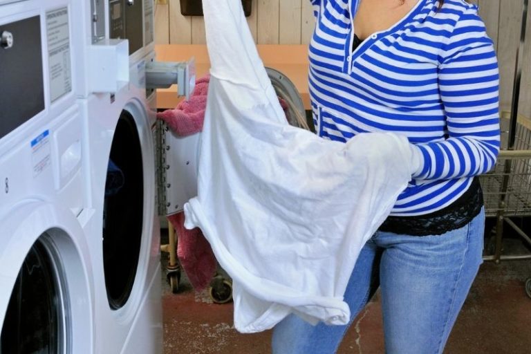 Should You Turn Your Clothes Inside Out When Washing?