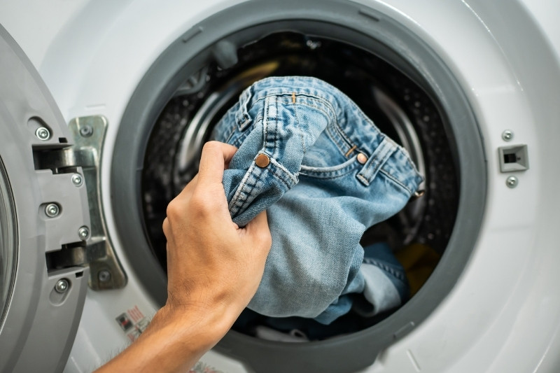 jeans in washing machine