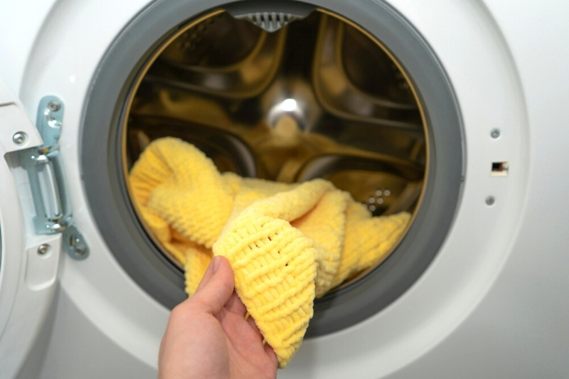 washing wool in washing machine