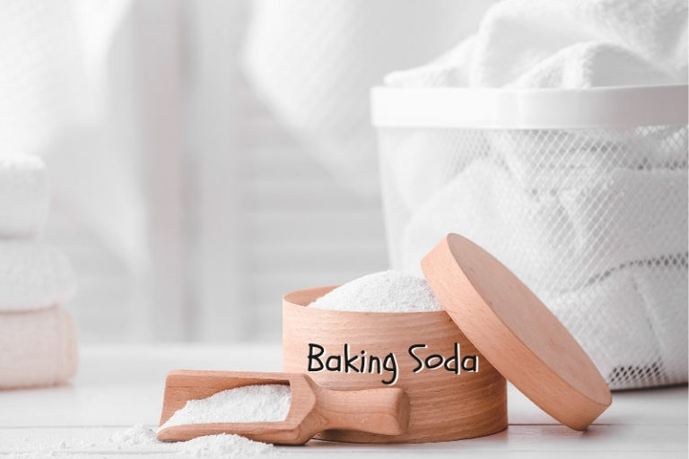 How to Use Baking Soda for Whitening Clothes