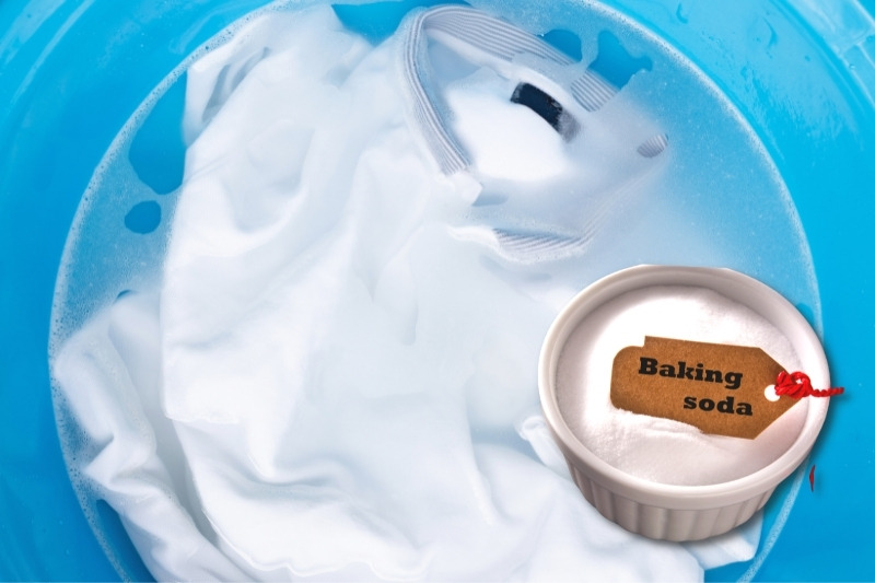 soaking clothes in baking soda