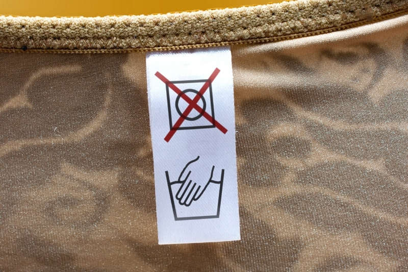 do not tumble dry care label