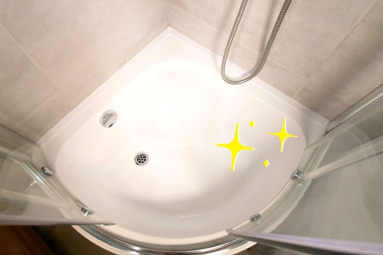 how-to-clean-a-shower-tray-with-bicarbonate-of-soda