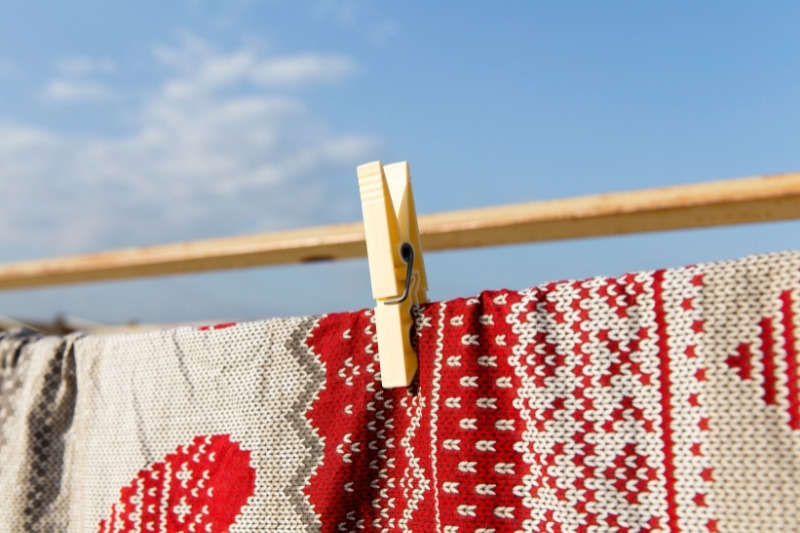 how to dry a wool blanket