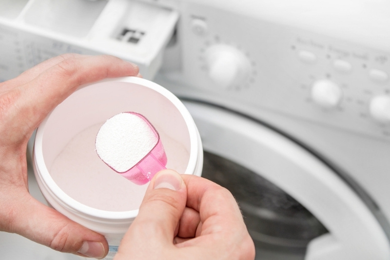 powder bleach in washing machine