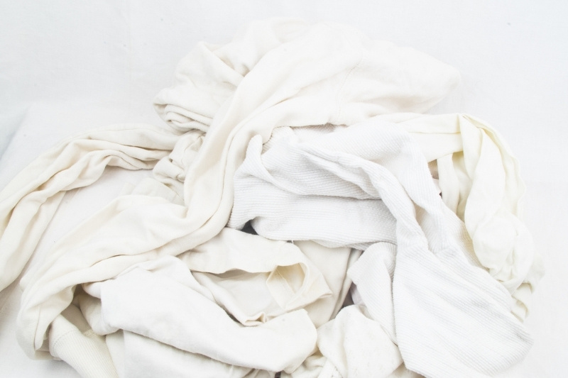 white clothes that yellowed