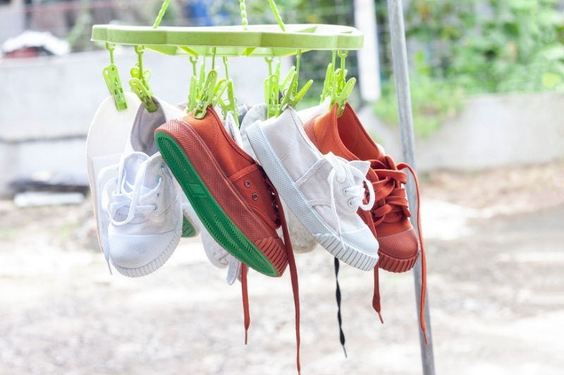 drying shoes outside