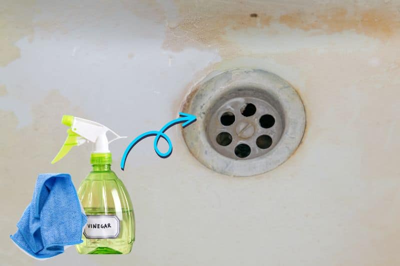 How to Remove Limescale From Sinks Using White Vinegar