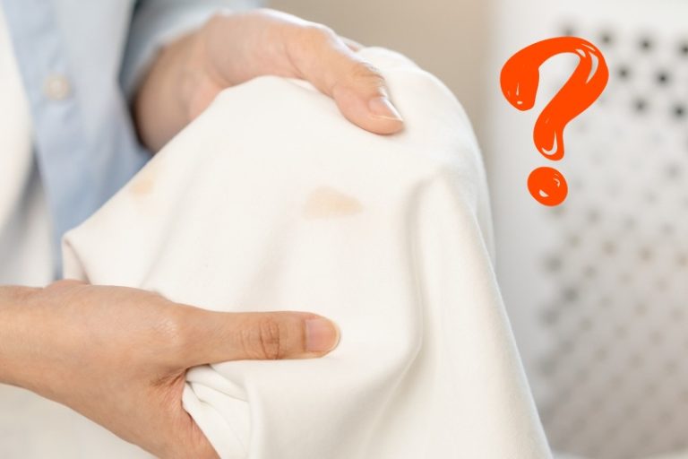 What Causes Orange Stains on Clothes After Washing?