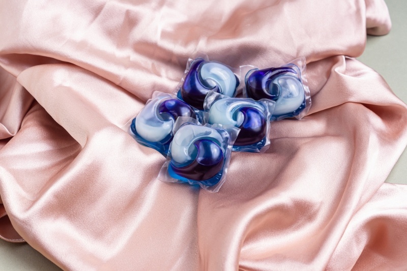 silk and laundry detergent pods