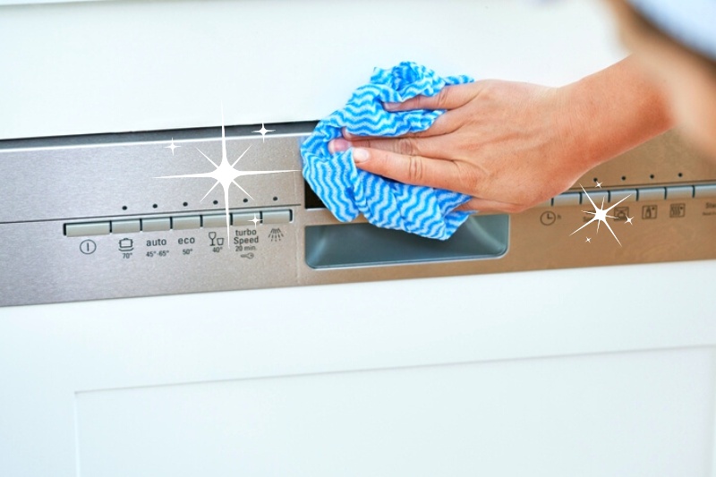 wiping dishwasher