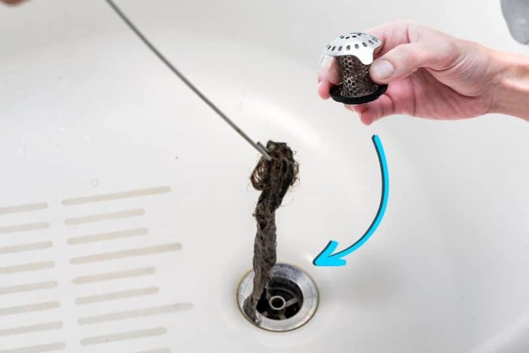 How to Get Rid of the Smell of Stagnant Water