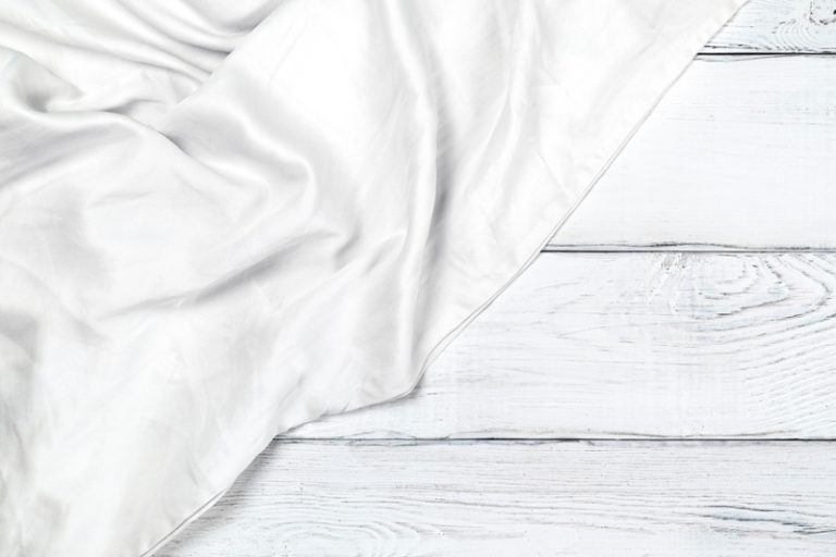 How to Wash a Silk Pillowcase