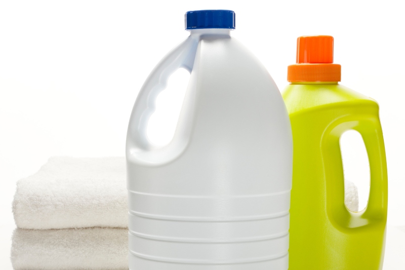 Laundry Bleach vs Laundry Whitener: Which Is Better For Your Clothes? –  Washroom Laundry