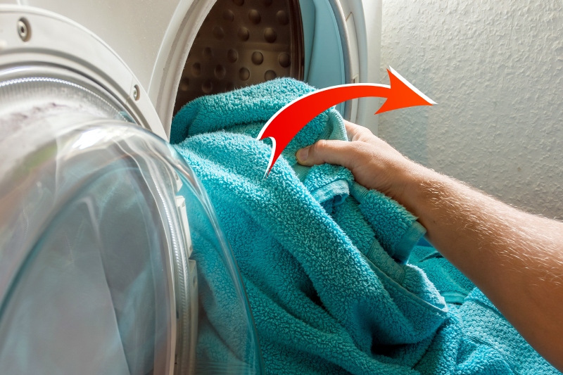 remove towels from tumble dryer