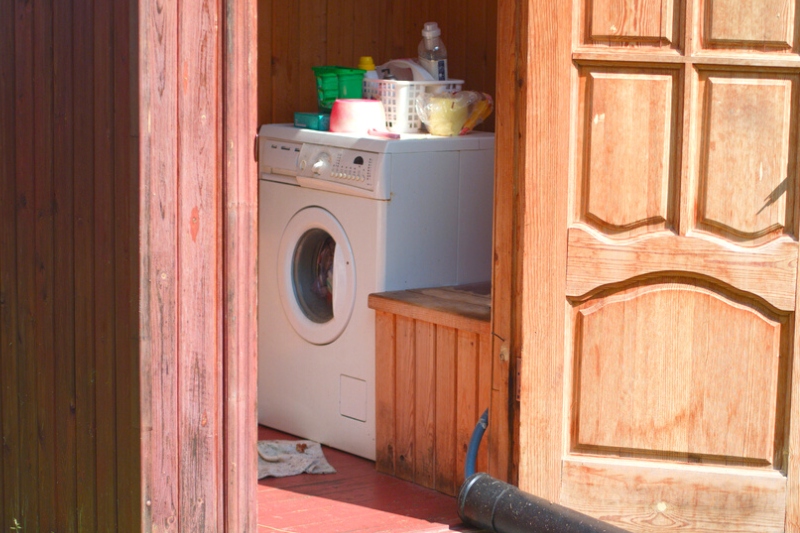washing machine in shed