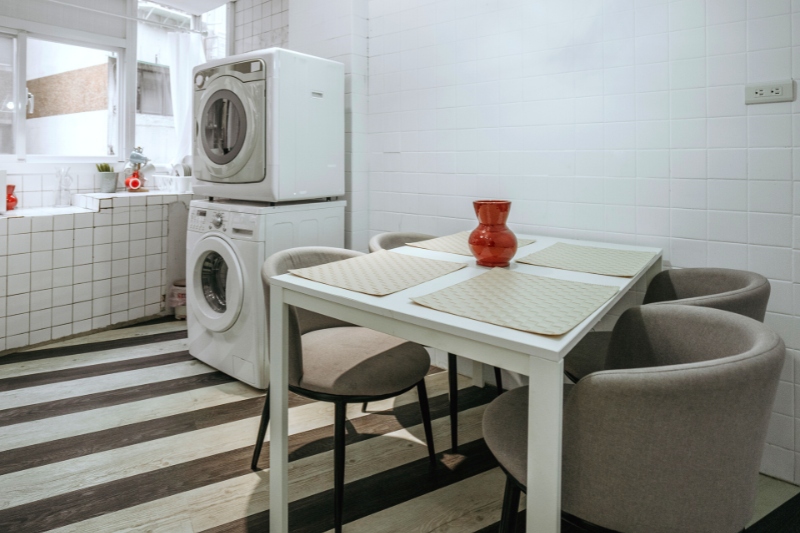 washing machine in the dining room