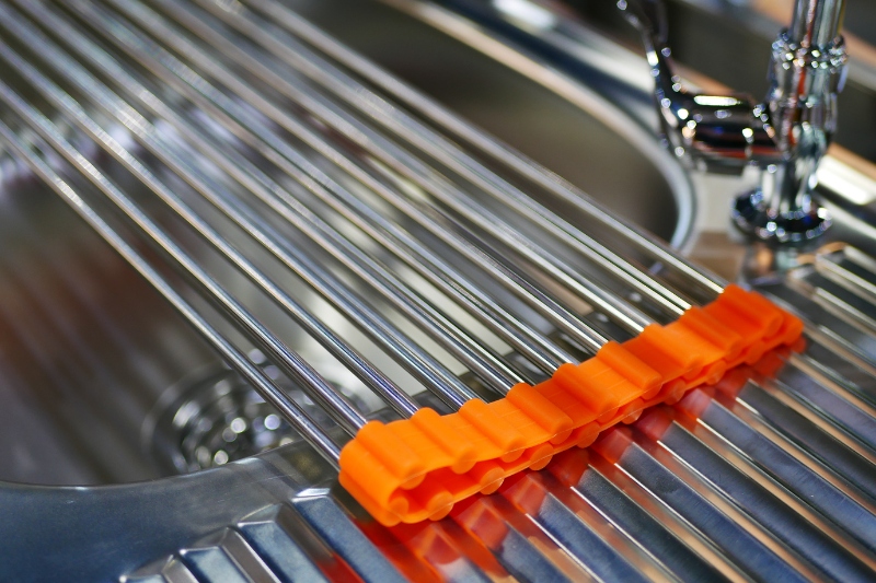 Roll-Up Dish Drying Rack