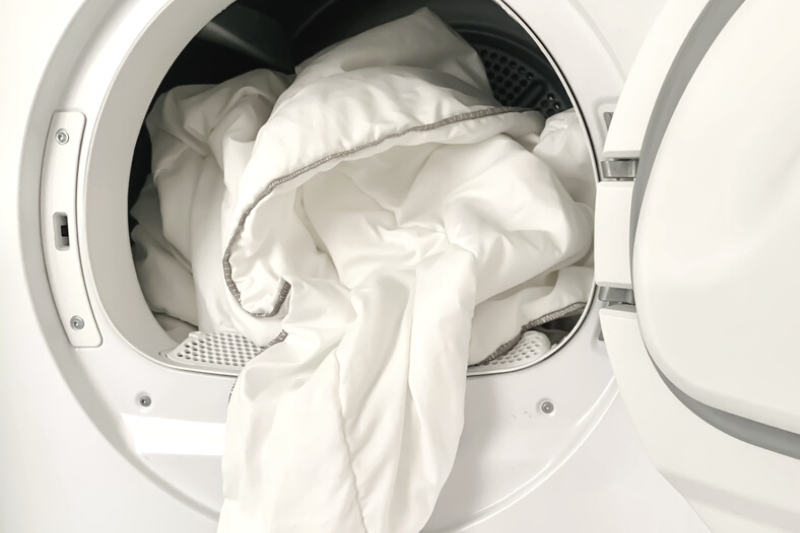 comforter in the washing machine