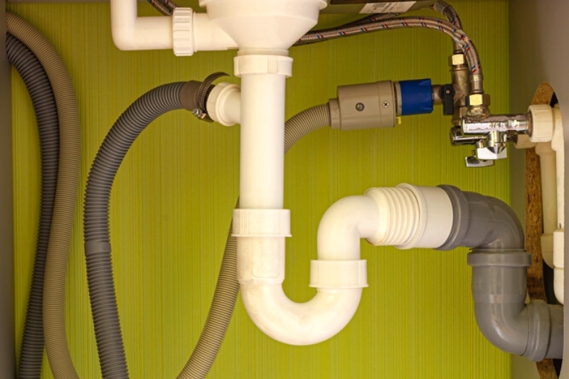 drain hose under sink