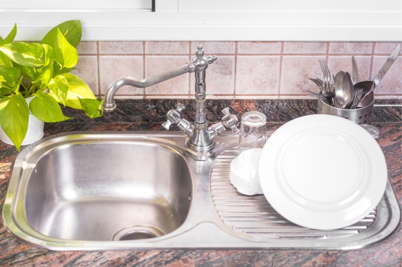 dry dishes on draining board