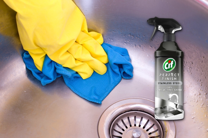 Commercial stainless steel sink cleaner