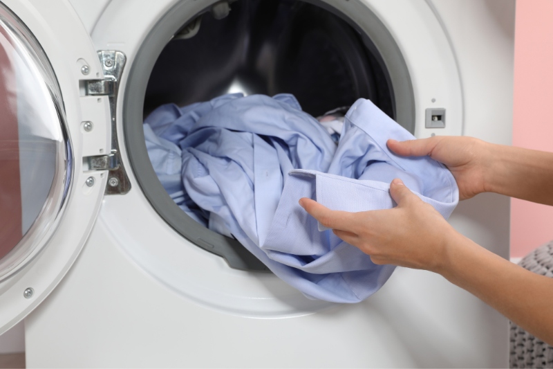 Why Your Clothes Look Old After Washing