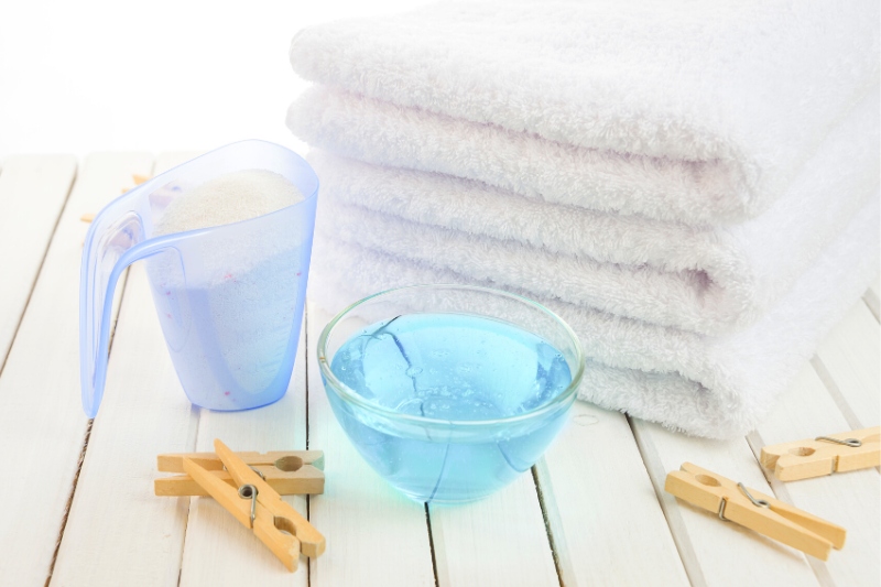 towels and laundry detergents