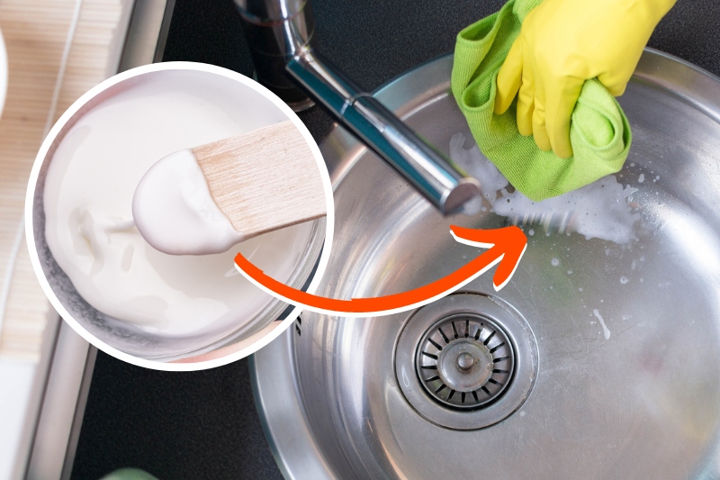 bicarbonate of soda paste on stainless steel sink