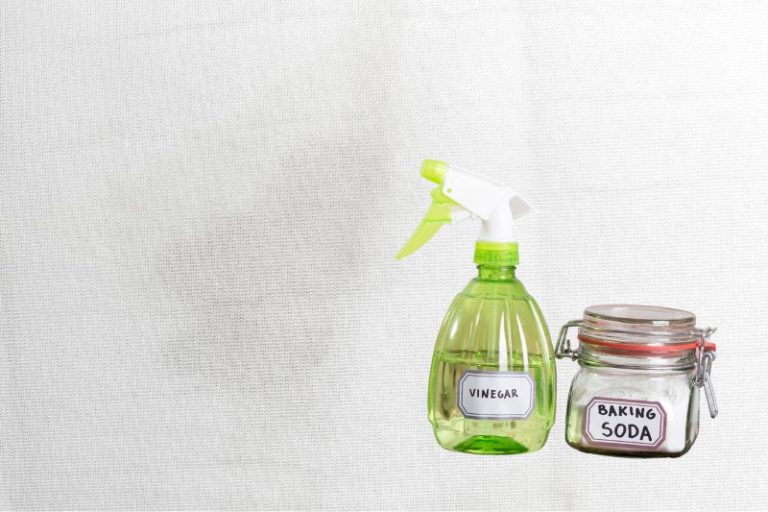 How to Get Hair Oil Out of Pillowcases