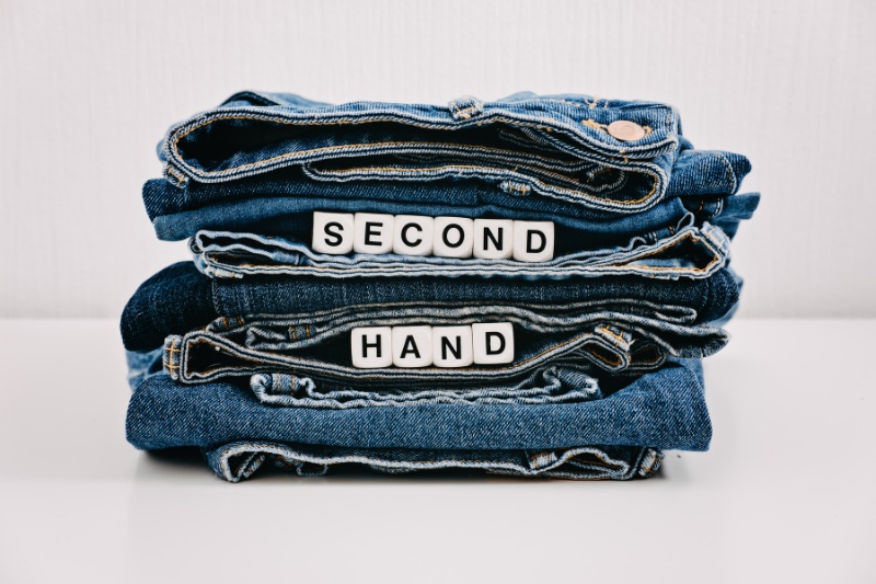 second hand jeans
