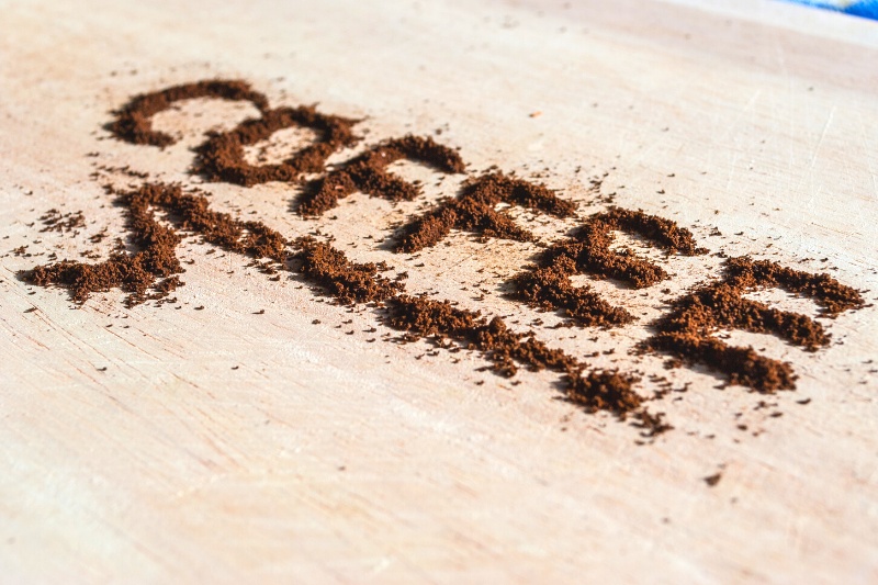 coffee powder on table