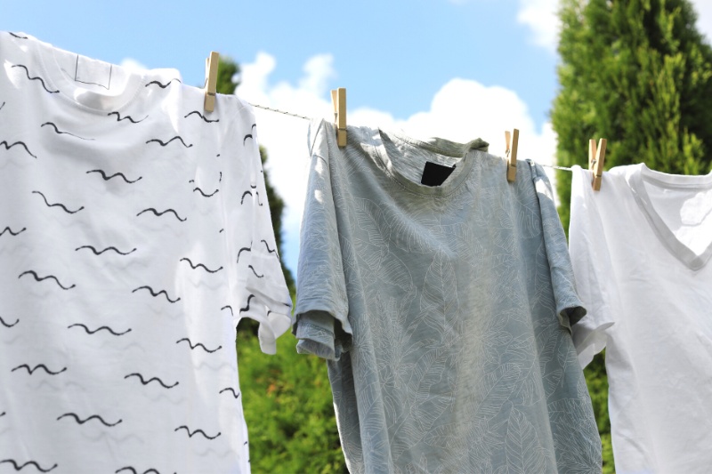 drying laundry on clothes line