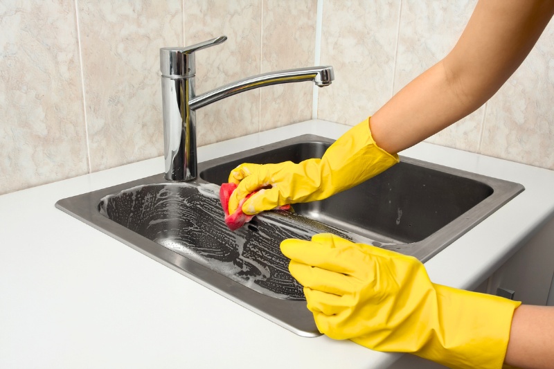 cleaning sink