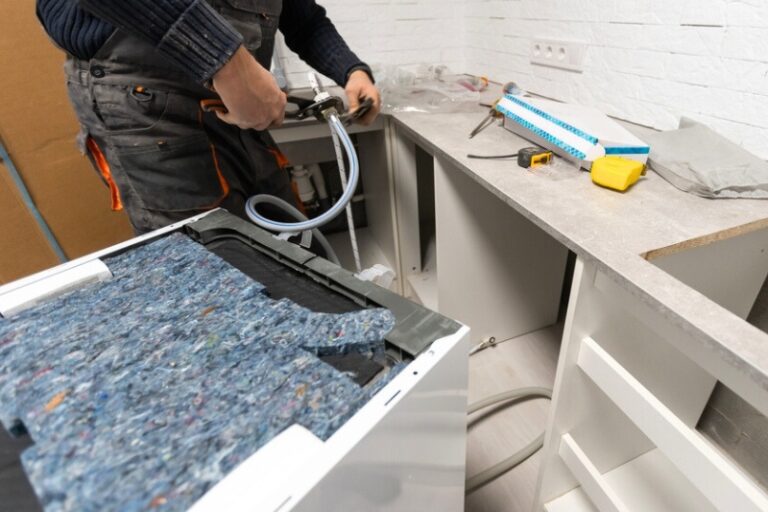 Do Dishwashers Heat Their Own Water?